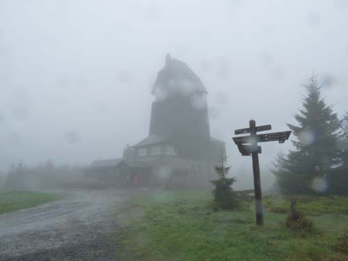 03-Hans-Kuehnen-Burg-017