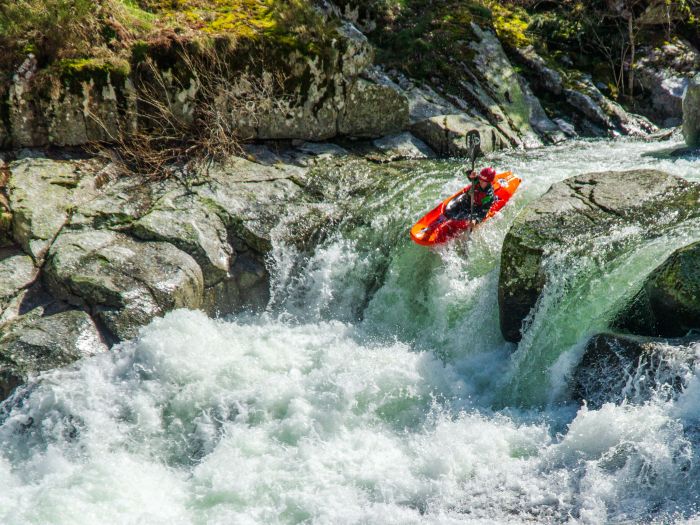 Wildwasser-Paddeln