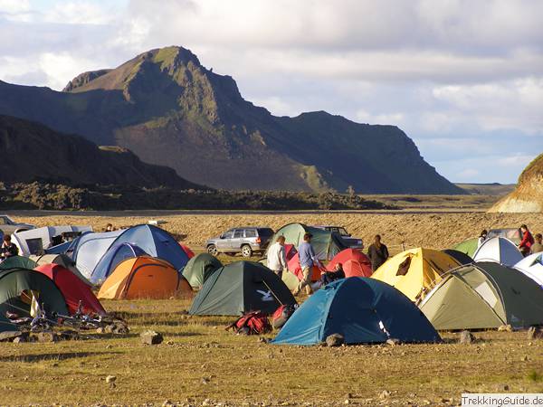 Zelt & Schlafsack: ruhig schlafen in Island