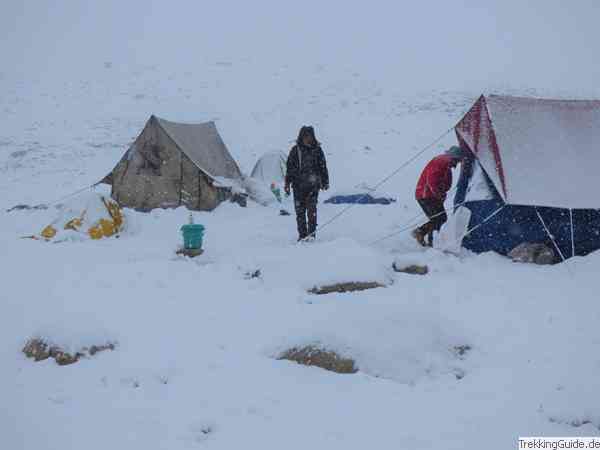Schneeeinbruch in Ladakh