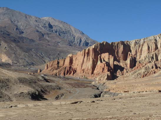 111108_Nepal_Mustang_0707_Geling_Tsarang