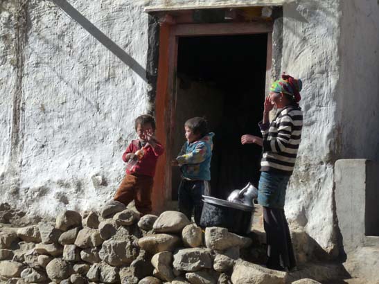 111112_Nepal_Mustang_1214_Dhakmar_Syangboche