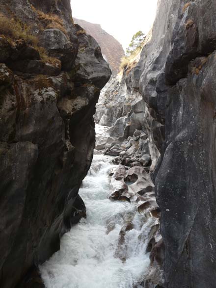 Thame-Kongde-Trek-0735