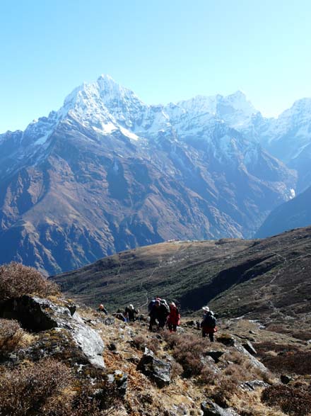 Thame-Kongde-Trek-1300