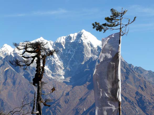 Thame-Kongde-Trek-1502