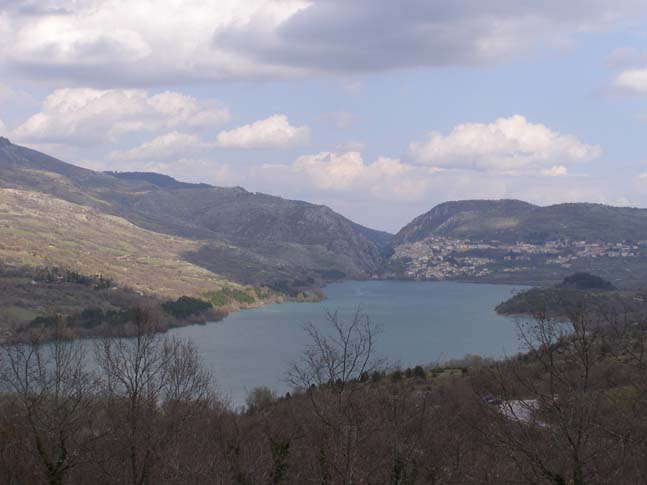 P4090686_Lago_di_Barrea_002