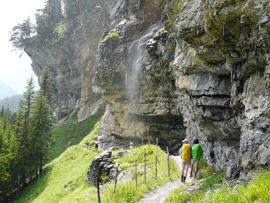 Baerentrek-370-Gspaltenhornhuette-Oeschinensee