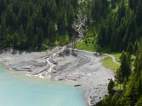 Baerentrek-382-Gspaltenhornhuette-Oeschinensee