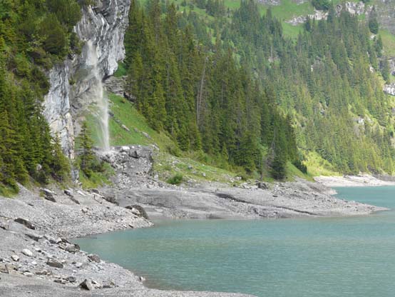 Baerentrek-384-Gspaltenhornhuette-Oeschinensee