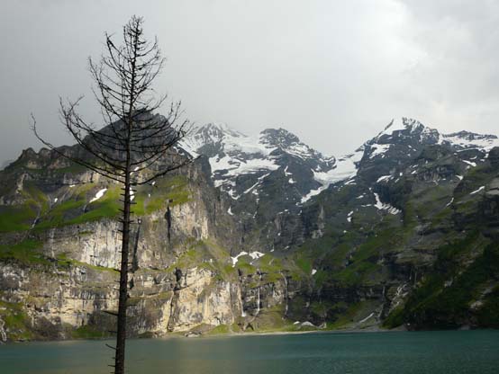 Baerentrek-386-Gspaltenhornhuette-Oeschinensee