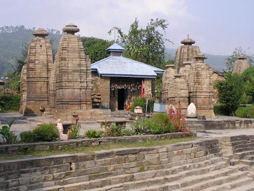 Tempel, Garhwal, Indien