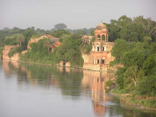 Agra_Okt_2005_PA040106